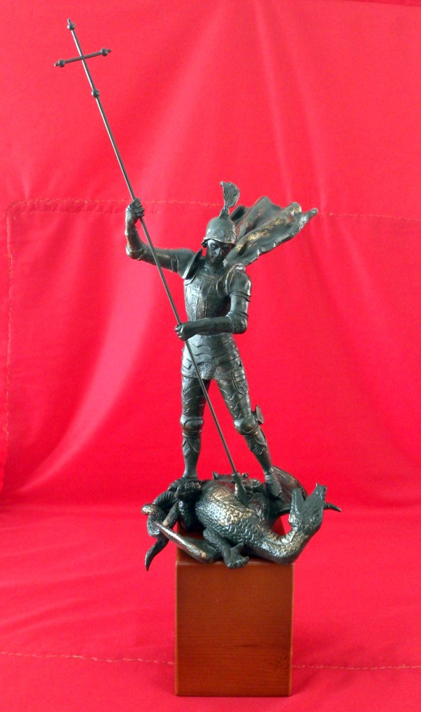 Figura de resina del Monument de Sant Jordi