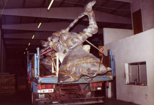 2003-03-06, Monument de Sant Jordi